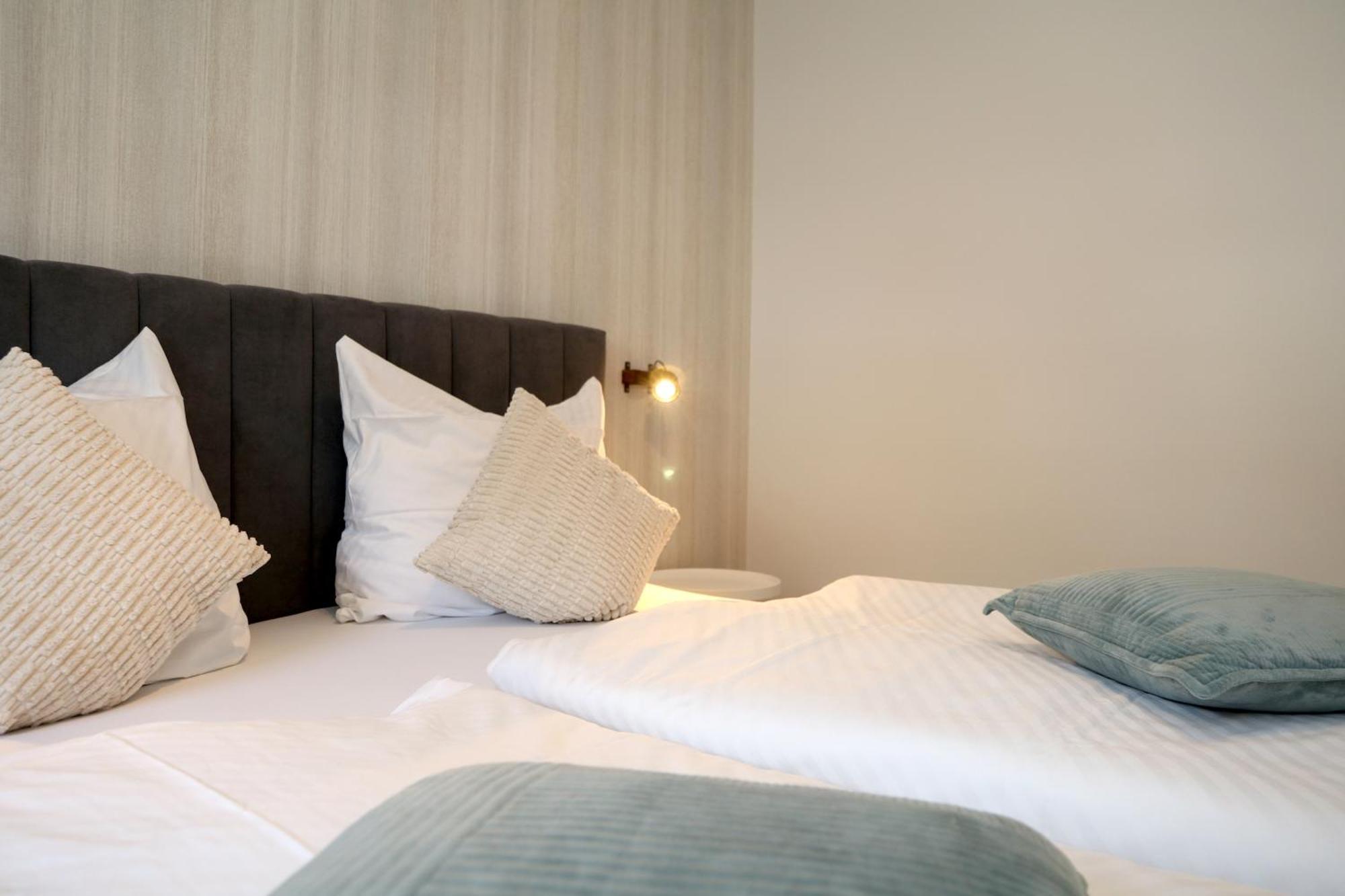 Sonnenblick Balkony - Wifi - New & Modern - - Niedersfeld Apartment